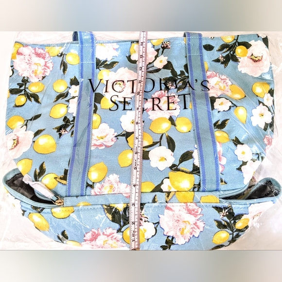 luxury VS cooler Tiffany teal lemon floral  nwt tote zip h2oproof jumbo bag - Picture 5 of 7